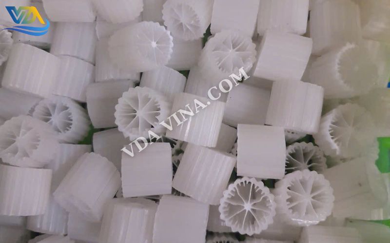 Giá Thể Vi Sinh MBBR PE09: Giải Pháp Tối Ưu Cho Xử Lý Nước Thải