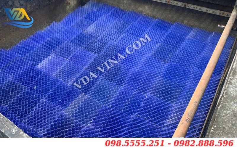 Nguyên Lý Hoạt Động Của Tấm Lắng Lamen Trong Xử Lý Nước